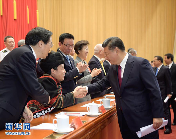 9月14日,中国残疾人联合会第七次全国代表大会在北京人民大会堂开幕。这是中共中央总书记、国家主席、中央军委主席习近平等同与会代表亲切握手。 9月14日,中国残疾人联合会第七次全国代表大会在北京人民大会堂开幕。这是中共中央总书记、国家主席、中央军委主席习近平等同与会代表亲切握手。
