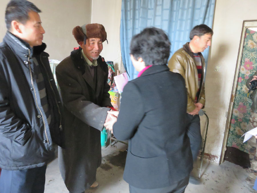 慰问贫困残疾人1.JPG